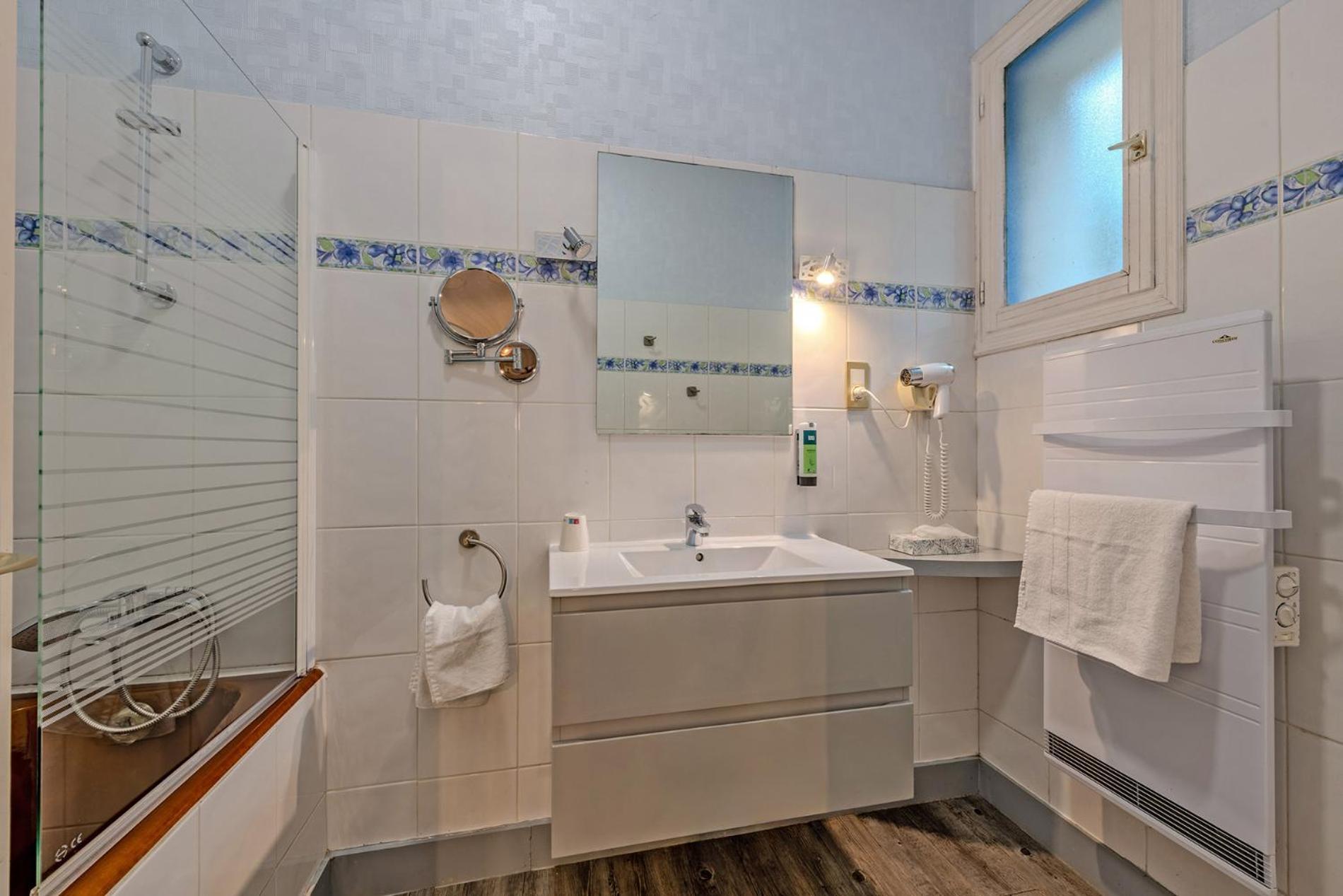 Logis Hotel De La Corniche Brest Buitenkant foto